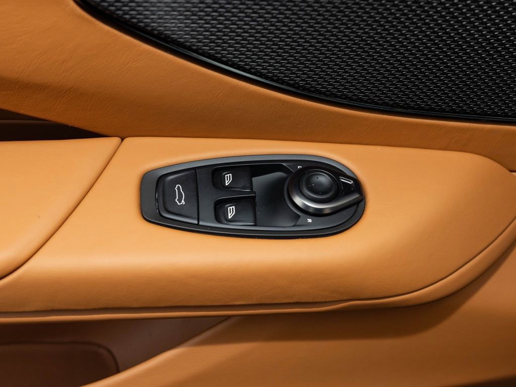 New 2026 Aston Martin V8 Vantage S image 23