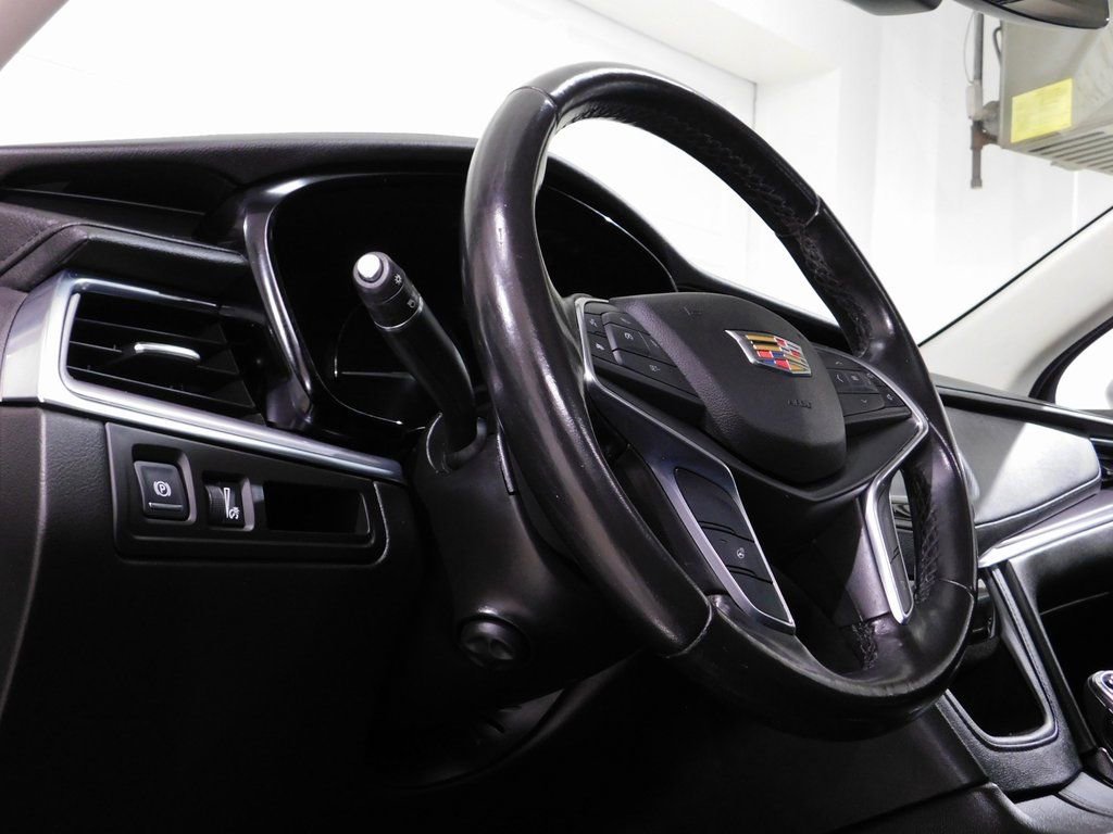 Used 2018 Cadillac XT5 Luxury image 27