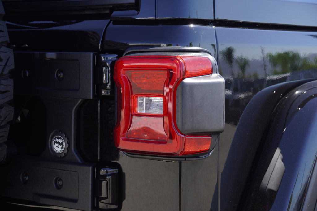 New 2027 Jeep Wrangler Unlimited Rubicon AWD/4WD image 12