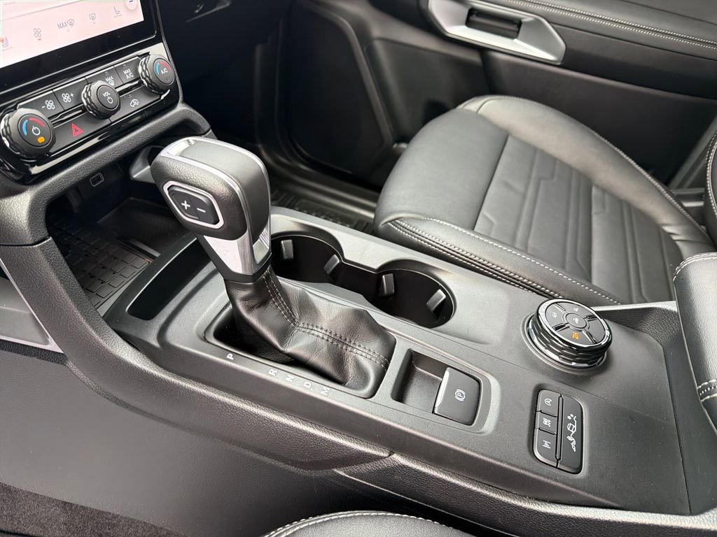 Used 2025 Ford Ranger Lariat w/ FX4 Off-Road Package image 23