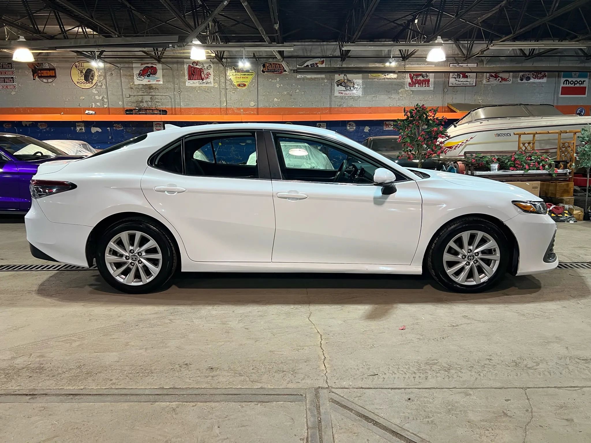 Used 2023 Toyota Camry LE image 2