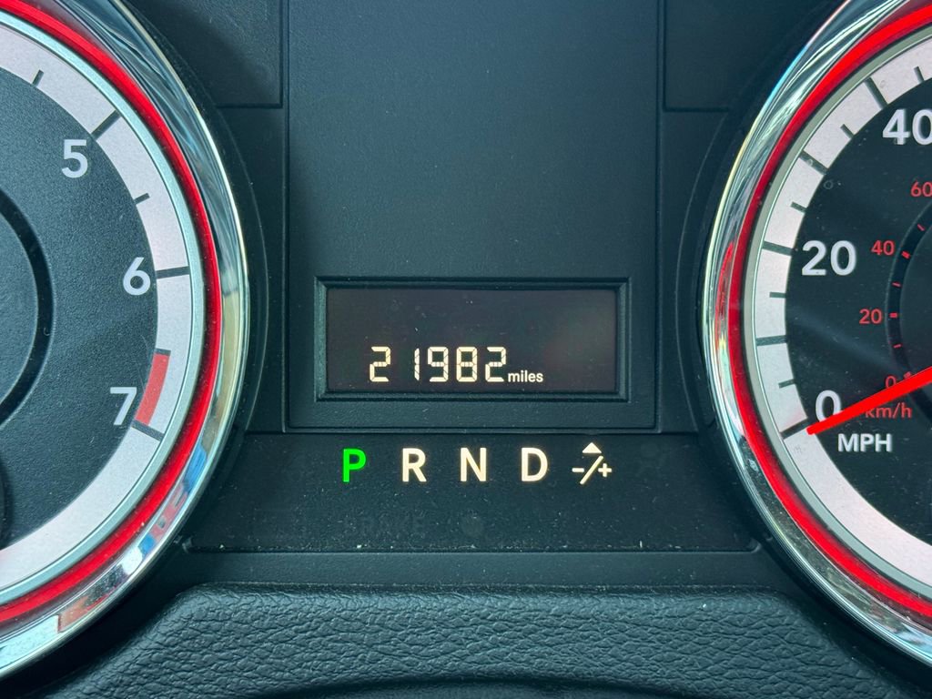 Used 2016 Dodge Grand Caravan SE w/ Quick Order Package 29E SE image 2