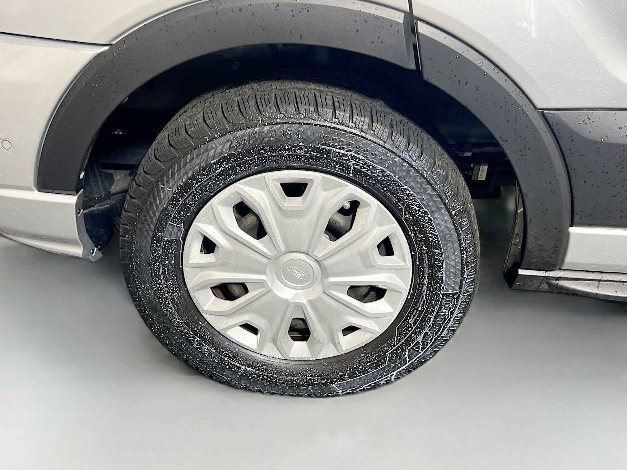 Used 2021 Ford Transit 350 XLT image 13