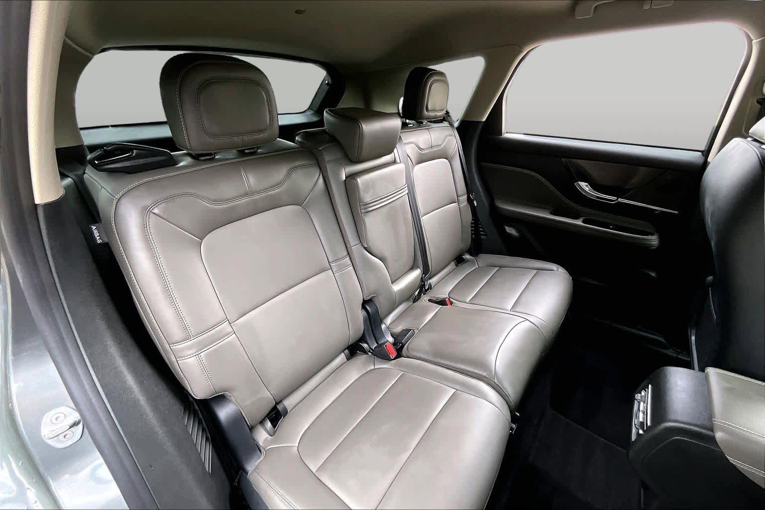 Used 2025 Lincoln Corsair FWD image 18