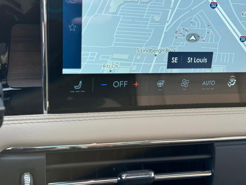 New 2025 Lincoln Corsair Grand Touring w/ Equipment Group 301A image 24