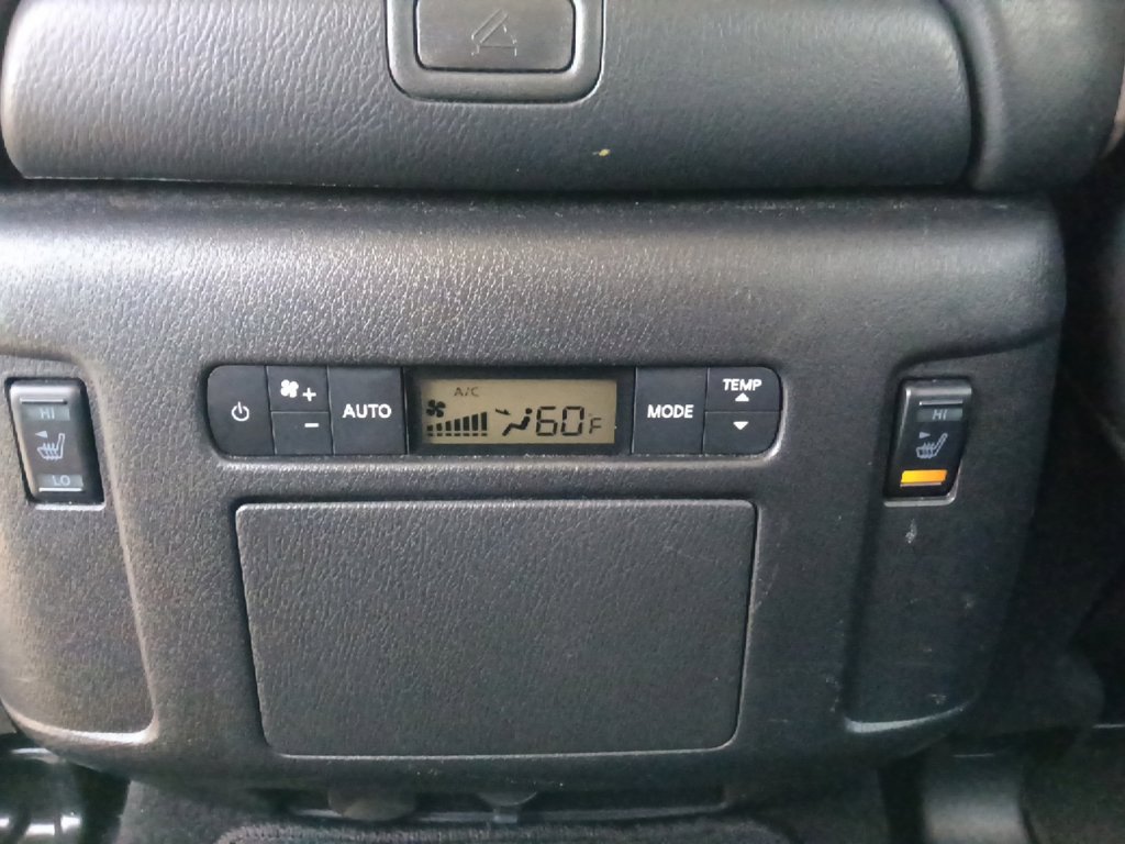 Used 2022 Nissan Armada Platinum w/ Captain's Chairs Package RWD image 30