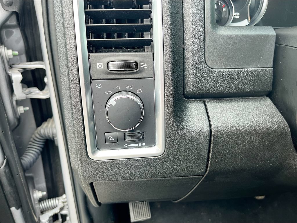 Used 2023 RAM 1500 Classic SLT w/ Trailer & Traction Group AWD/4WD image 10