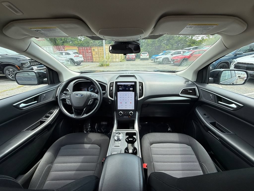 Used 2022 Ford Edge SE w/ Black Appearance Package AWD/4WD image 21