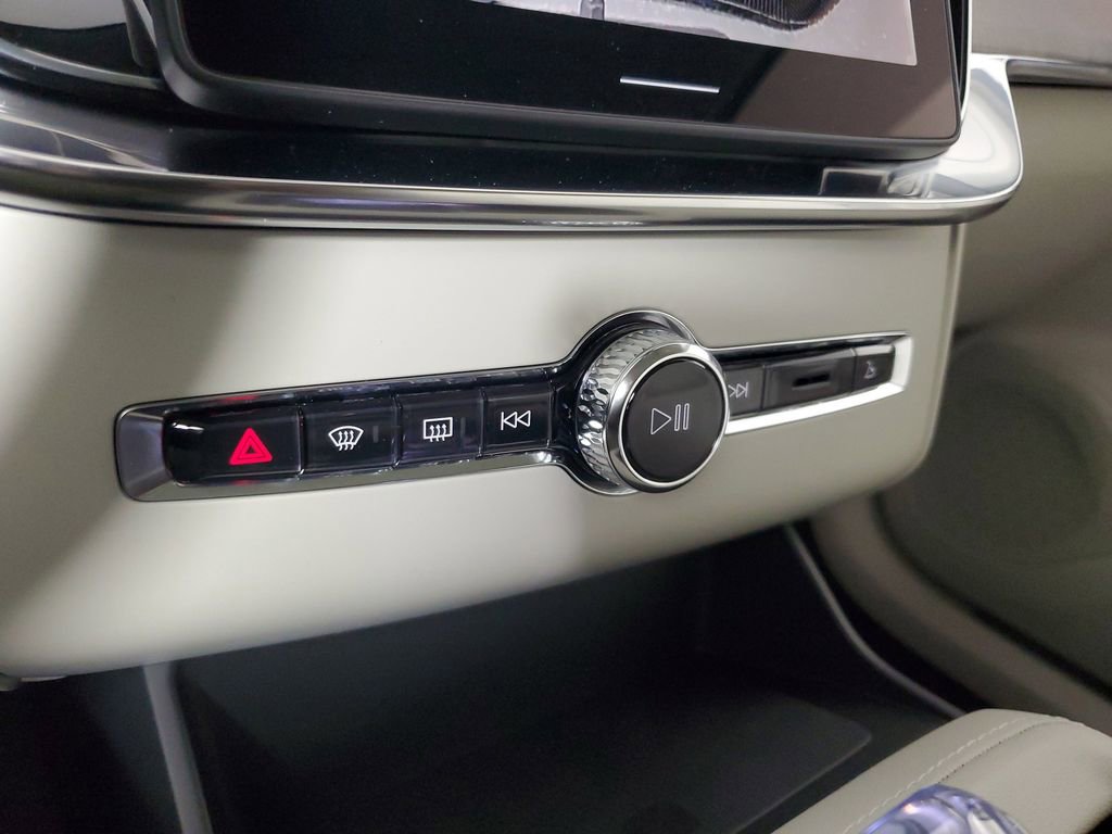 New 2026 Volvo XC90 T8 Ultra w/ Protection Package Premier image 30