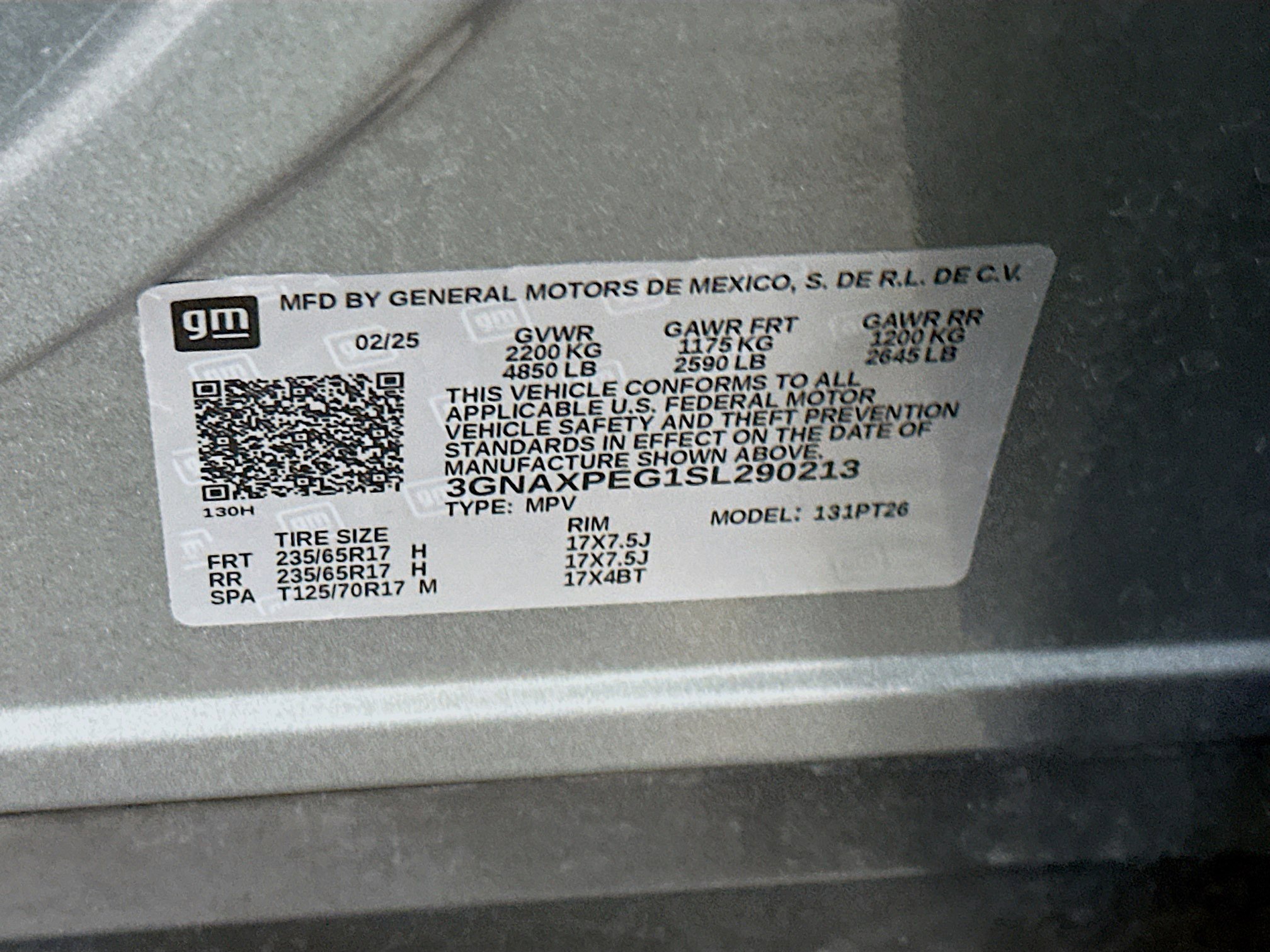 Used 2025 Chevrolet Equinox LT AWD/4WD image 12