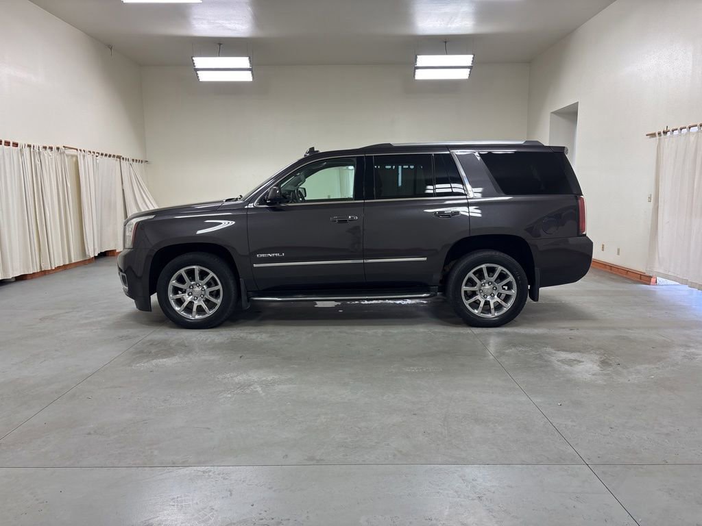 Used 2017 GMC Yukon Denali w/ Open Road Package AWD/4WD image 5