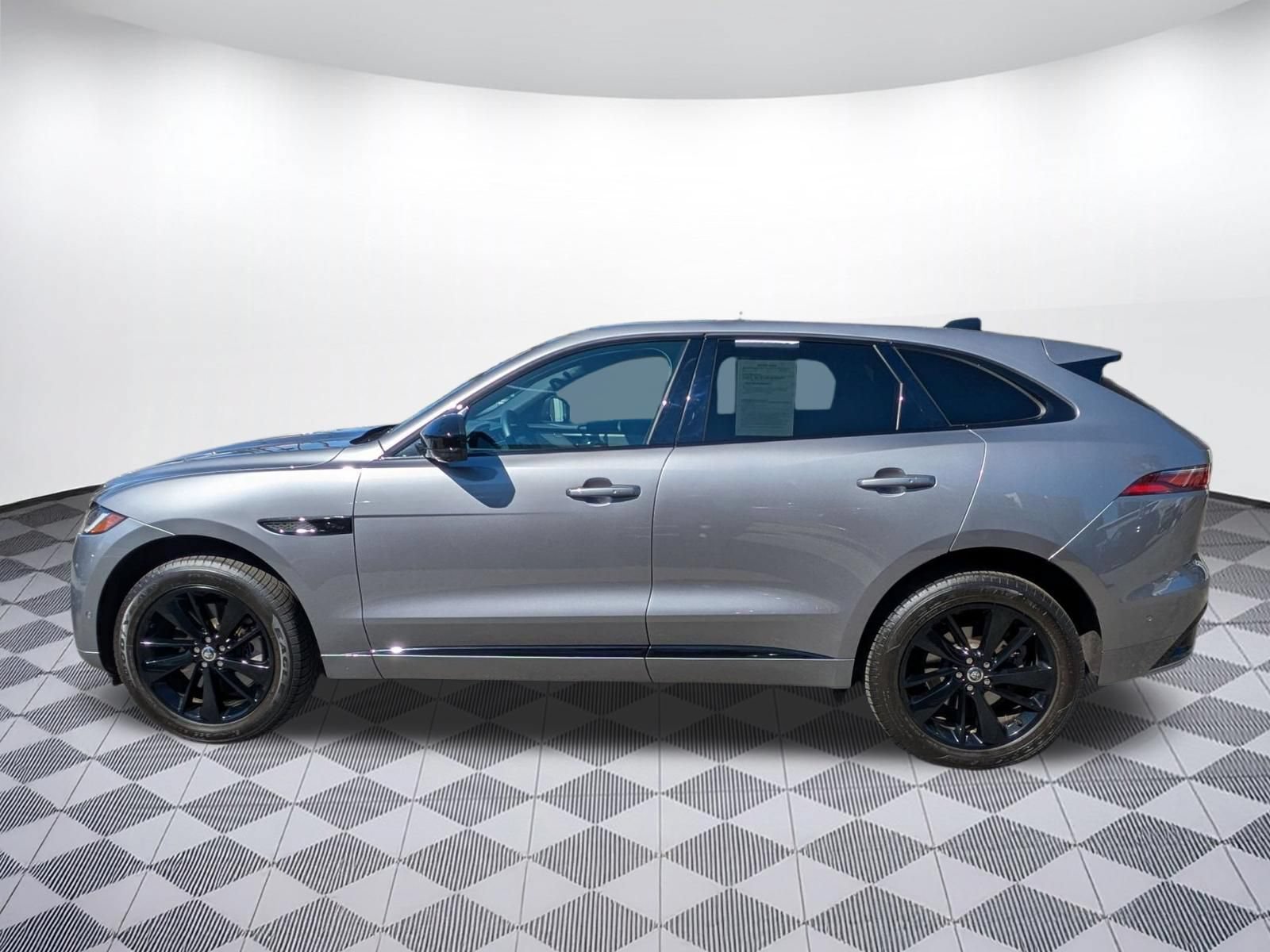 Used 2026 Jaguar F-PACE R-Dynamic S AWD/4WD image 2