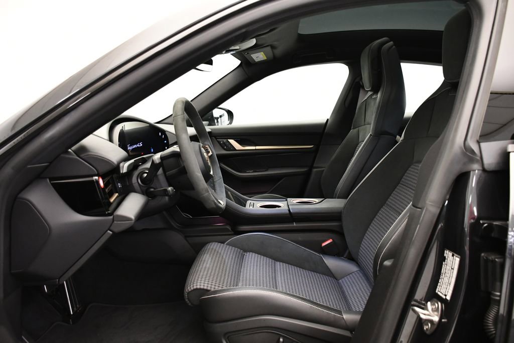 Certified 2025 Porsche Taycan 4S image 5