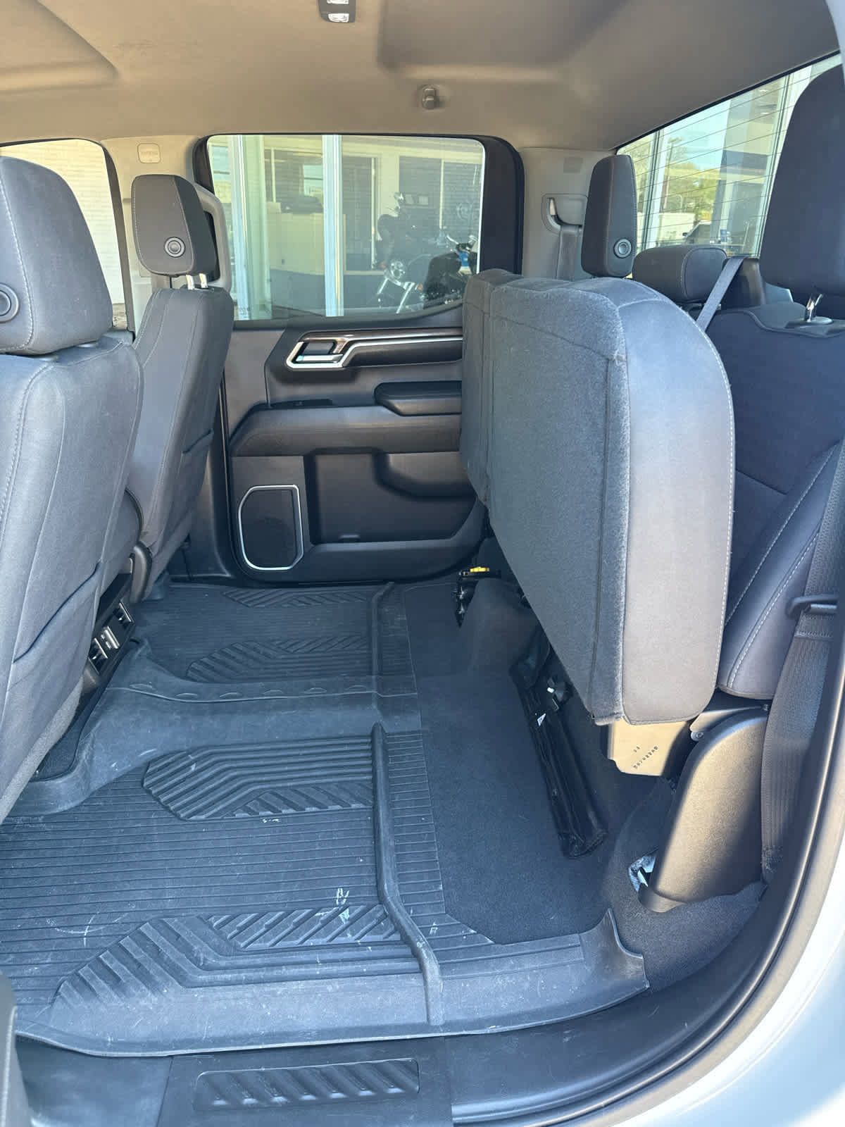 Used 2022 Chevrolet Silverado 1500 LT image 26