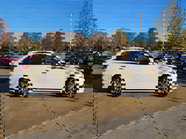 Used 2017 Hyundai Sonata Limited w/ Ultimate Package 04 image 8