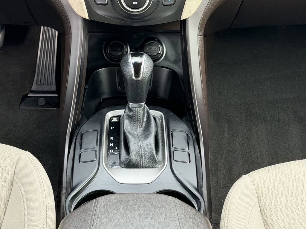 Used 2017 Hyundai Santa Fe Sport image 17