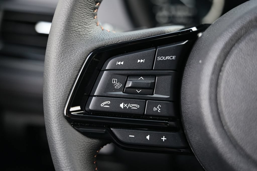 Used 2025 Subaru Forester Touring AWD/4WD image 32