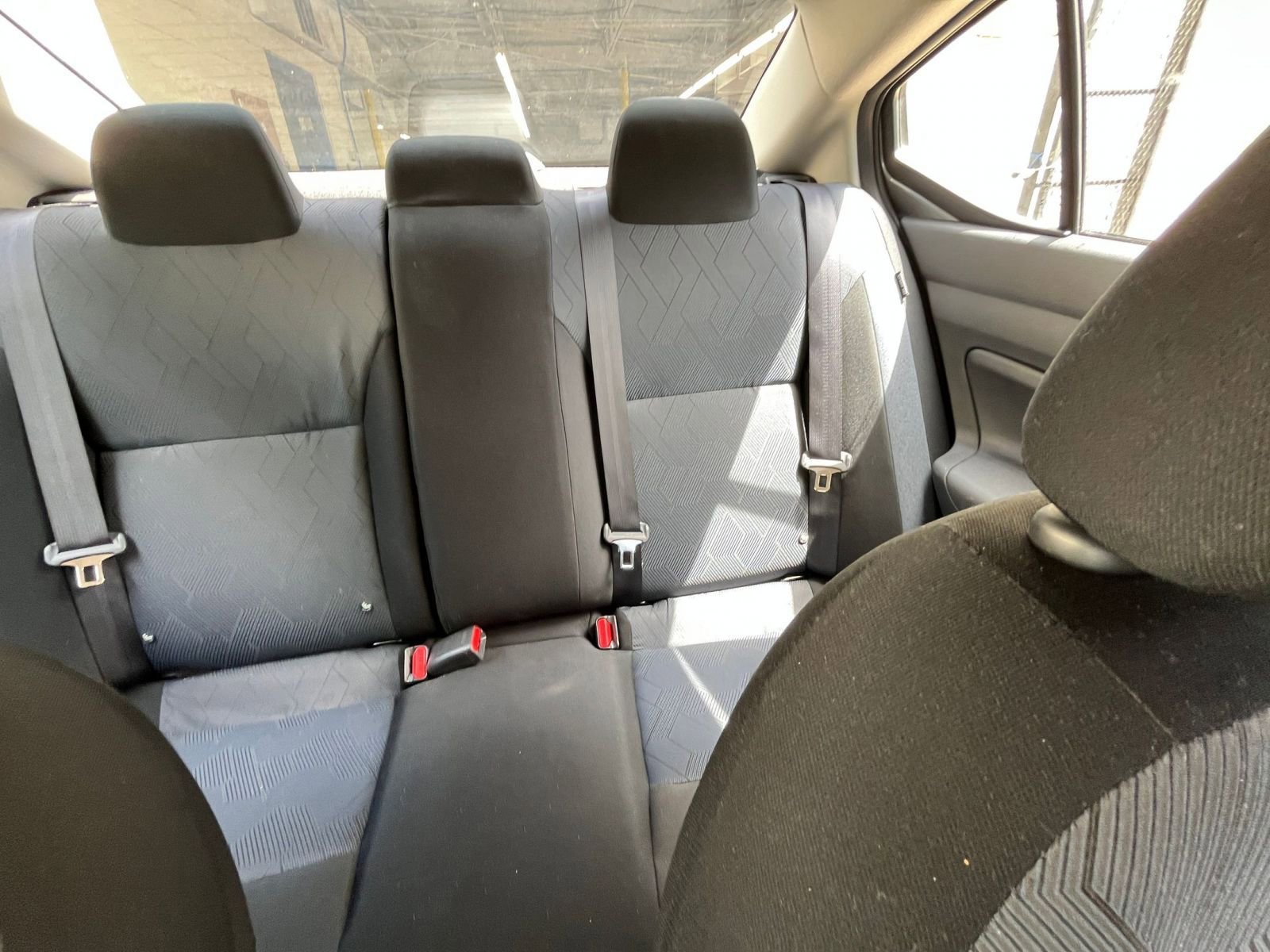 Used 2025 Nissan Versa SV image 32