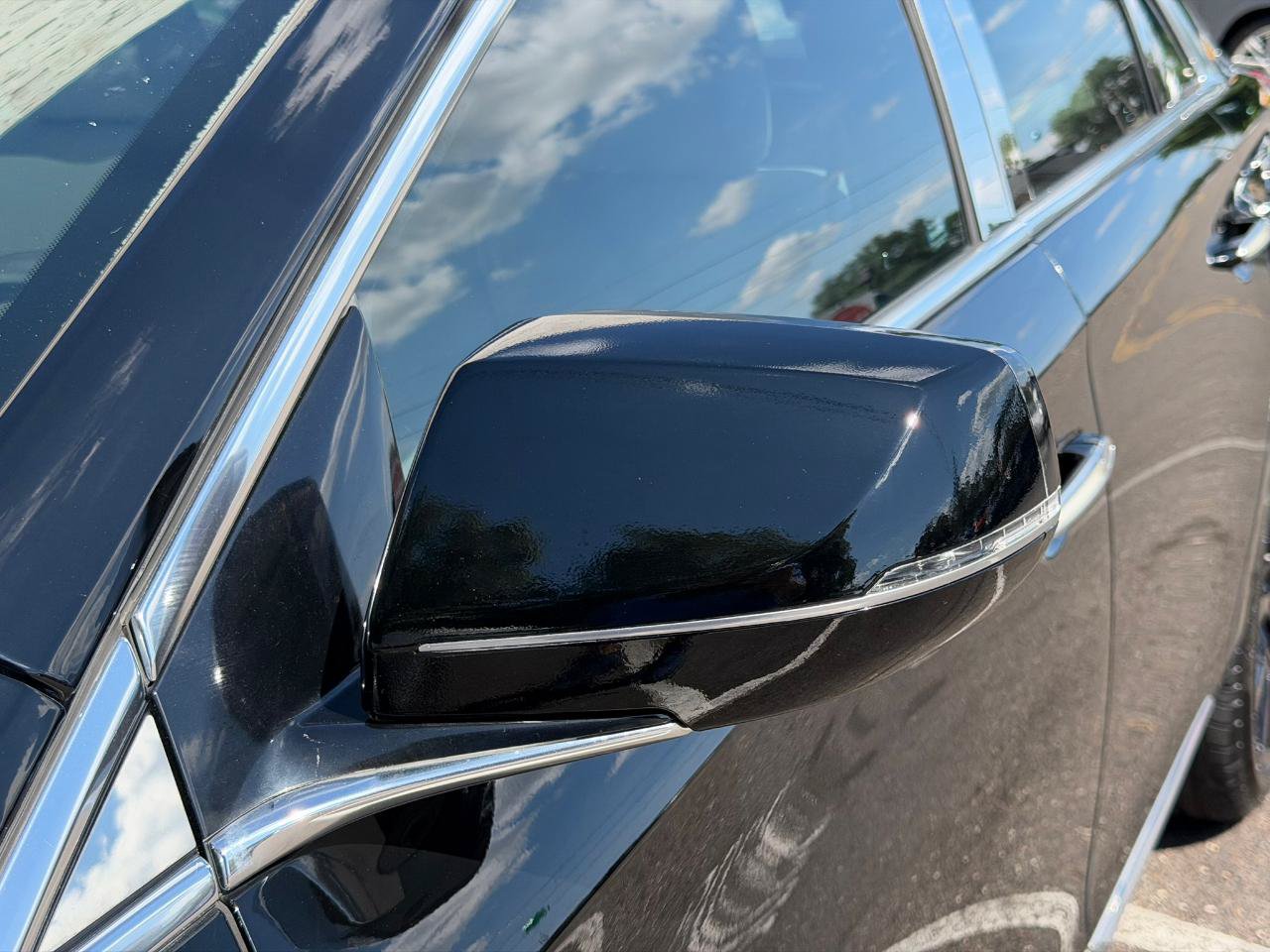 Used 2017 Cadillac XTS Luxury w/ Driver Awareness Package FWD image 8