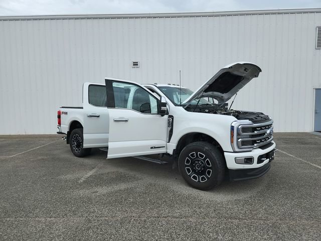 Used 2024 Ford F250 Platinum w/ FX4 Off-Road Package image 10