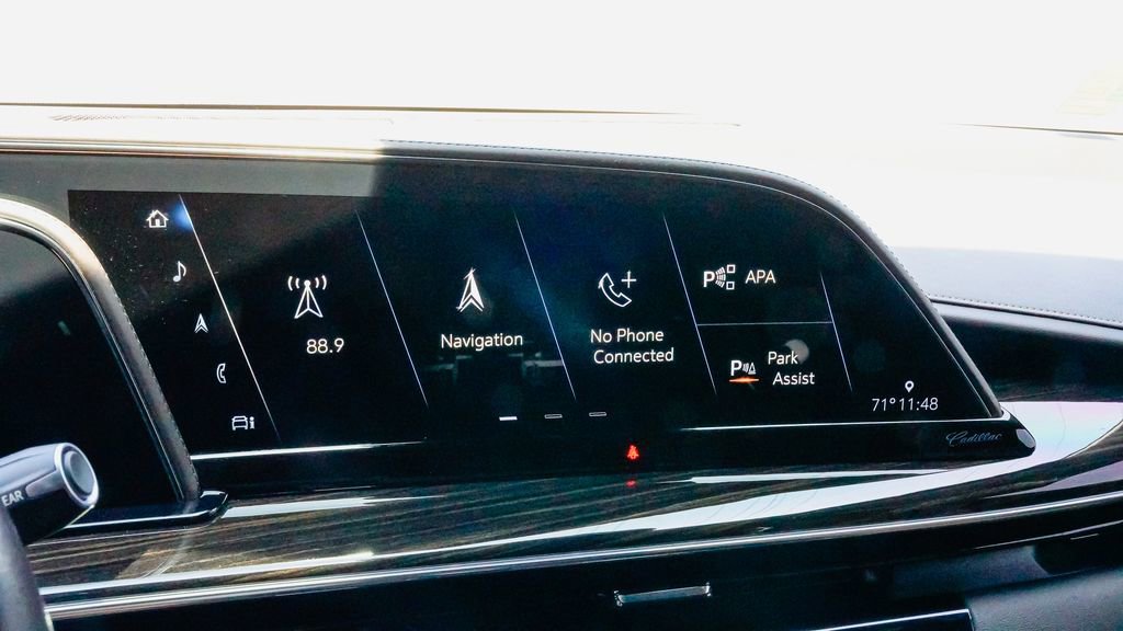 Certified 2021 Cadillac Escalade ESV Premium Luxury w/ LPO, Radiant Package AWD/4WD image 21