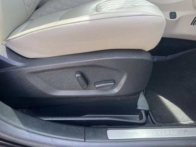 Used 2024 Ford Edge Titanium AWD/4WD image 12
