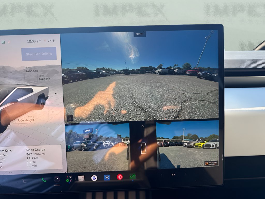 Used 2024 Tesla Cybertruck AWD Crew Cab image 19