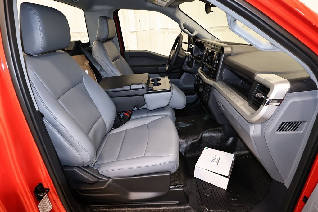 New 2026 Ford F550 4x4 Regular Cab Super Duty image 12