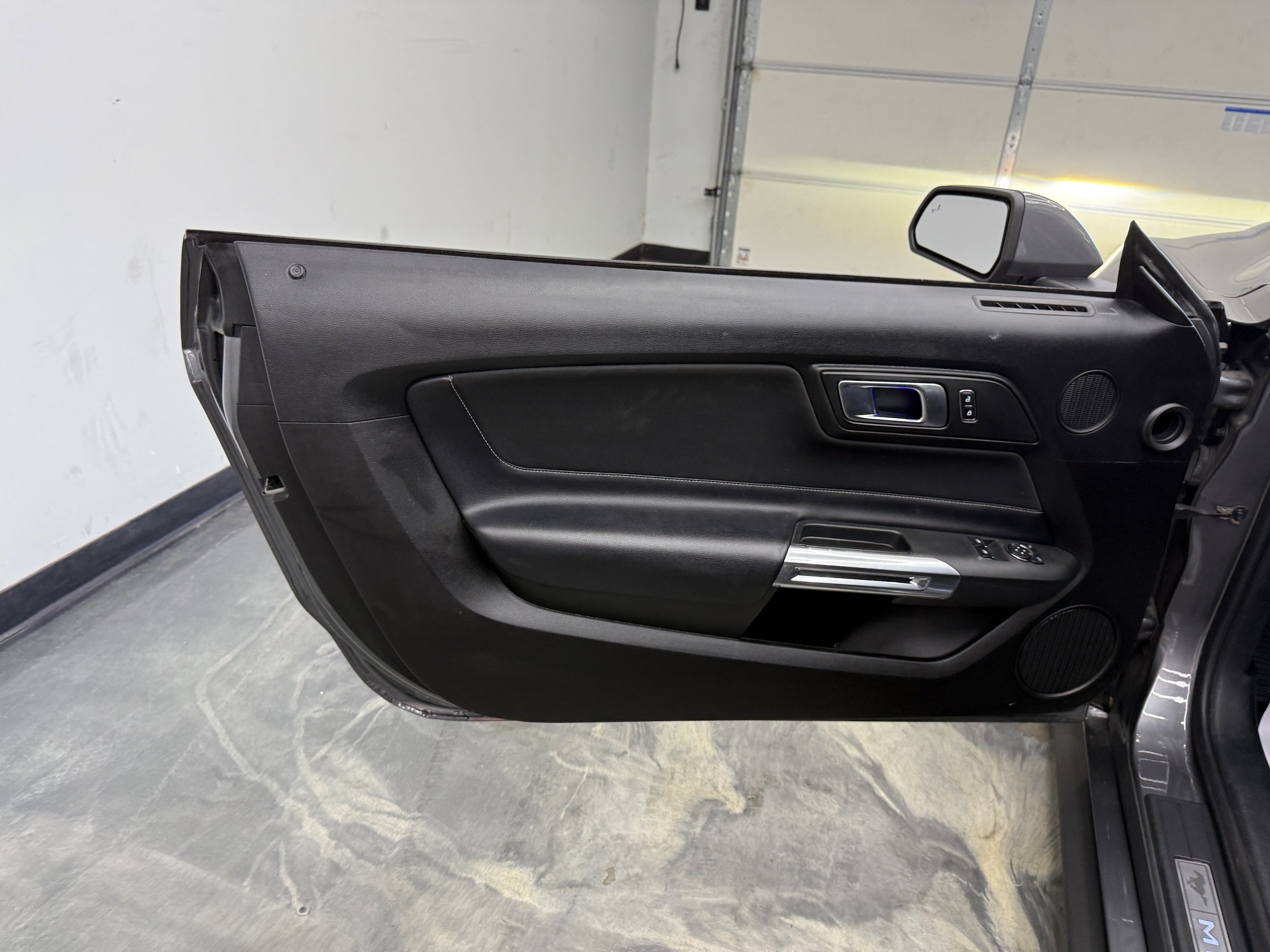 Used 2021 Ford Mustang GT RWD image 9