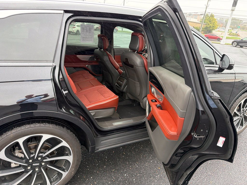 Certified 2024 Lincoln Nautilus Black Label AWD/4WD image 19