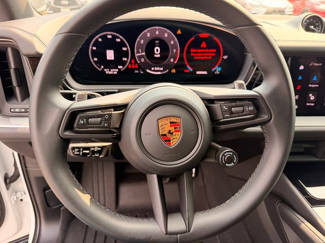 Used 2024 Porsche Cayenne S AWD/4WD image 15