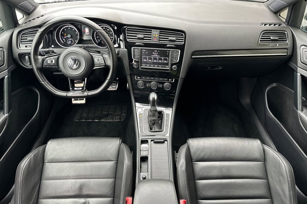 Used 2016 Volkswagen Golf R 4-Door AWD/4WD image 13