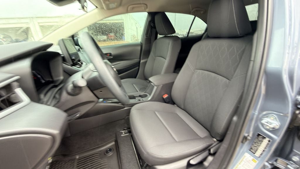 Used 2026 Toyota Corolla LE FWD image 23