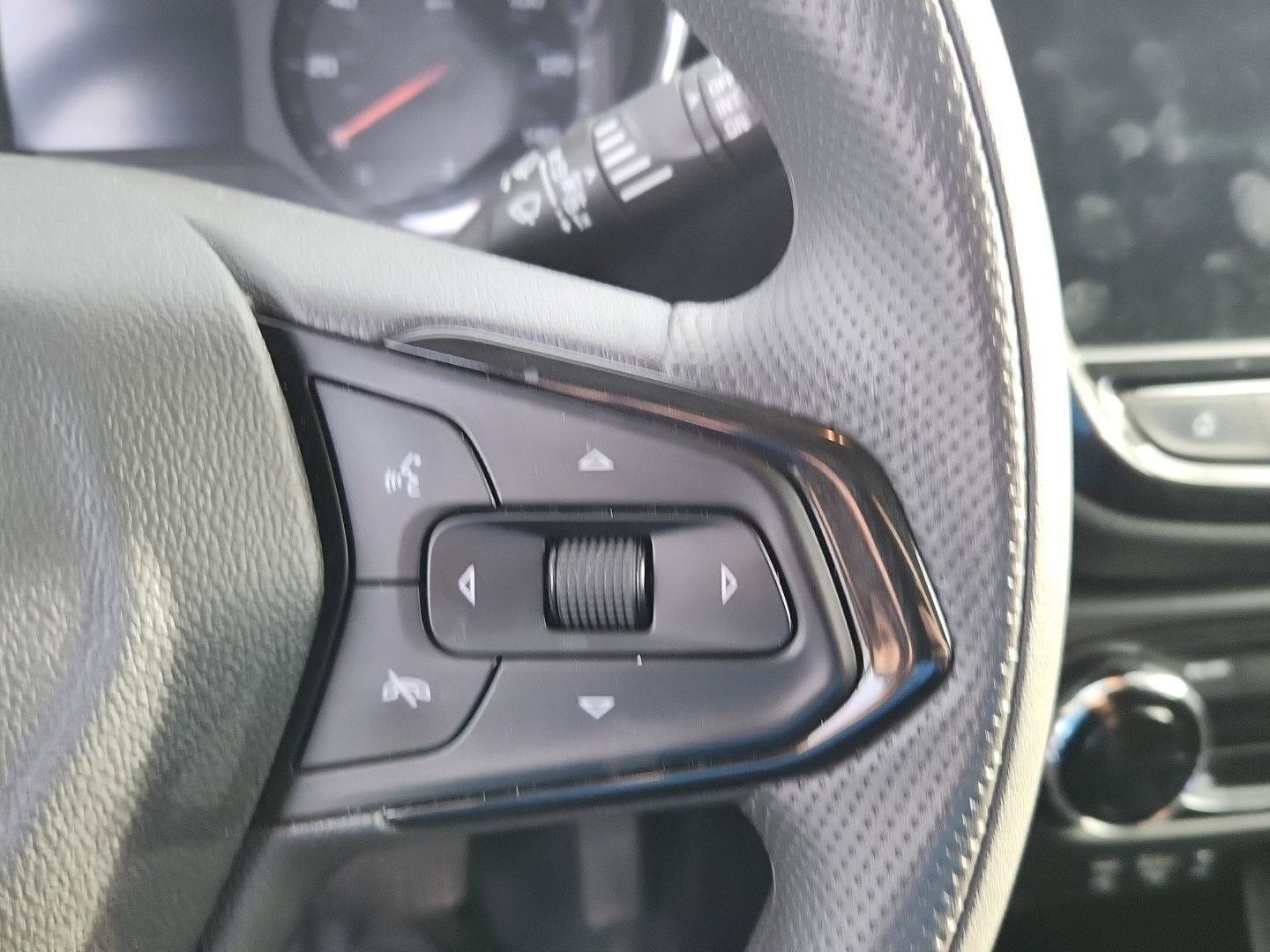 Used 2022 Chevrolet TrailBlazer LT w/ Convenience Package FWD image 13