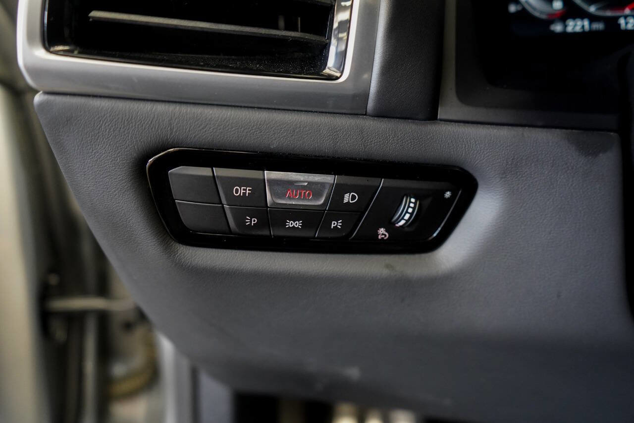 Used 2022 BMW M8 Competition w/ M Carbon Exterior Package image 74