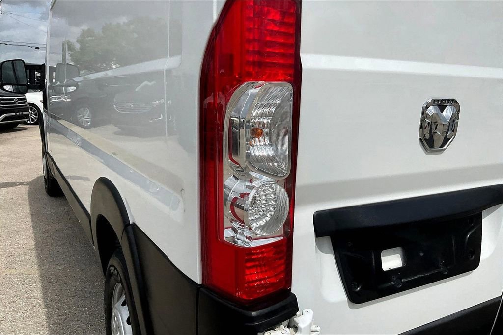 Used 2023 RAM ProMaster 2500 image 17