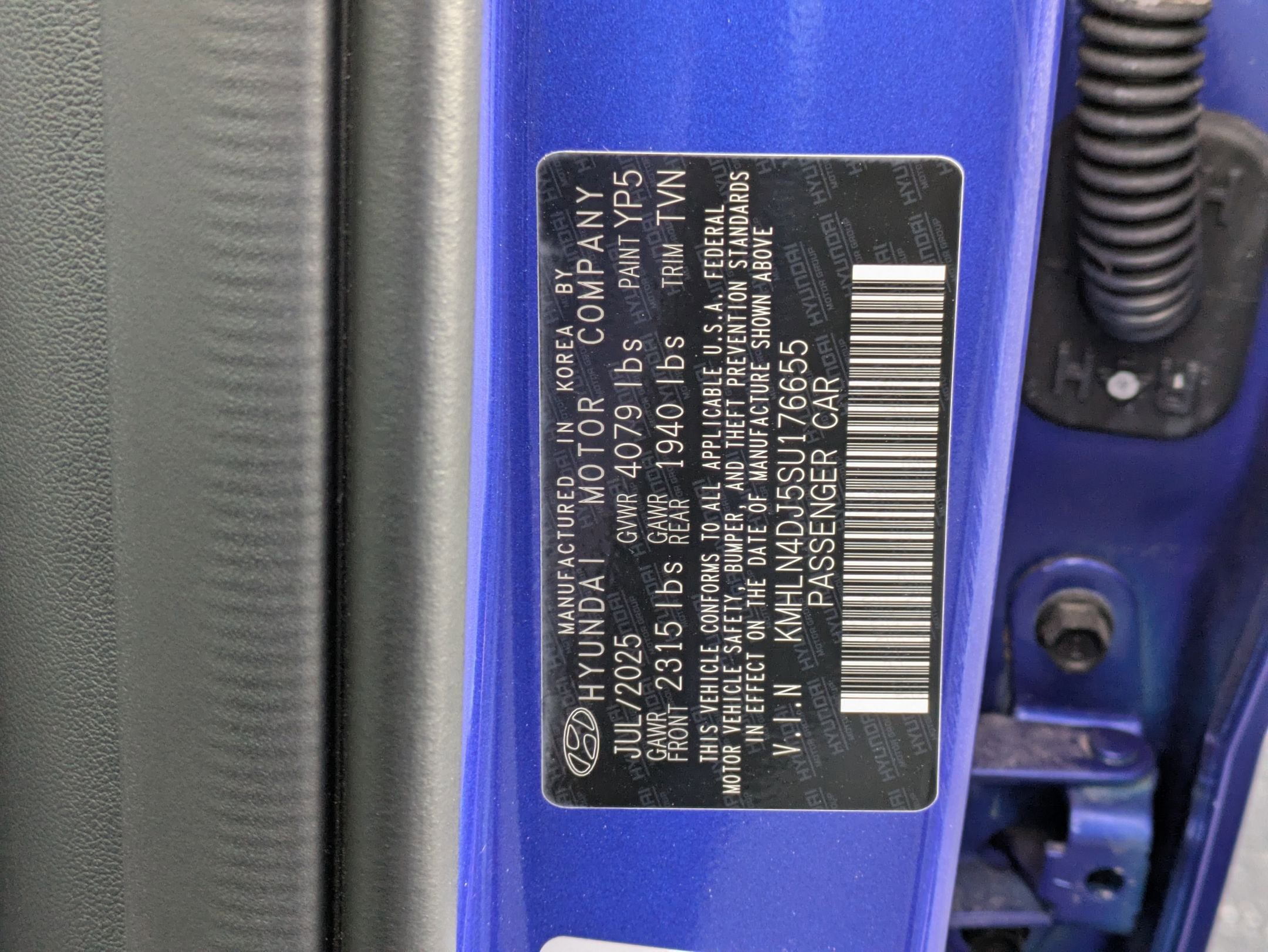 New 2025 Hyundai Elantra Limited image 25