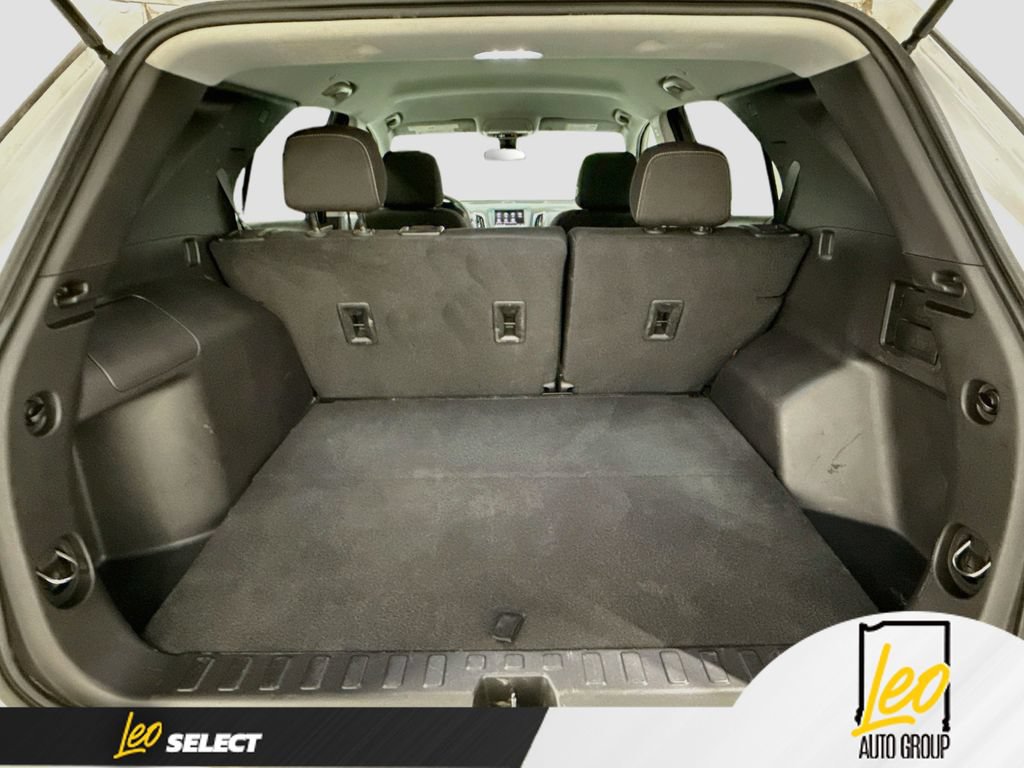 Used 2023 Chevrolet Equinox LT FWD image 26