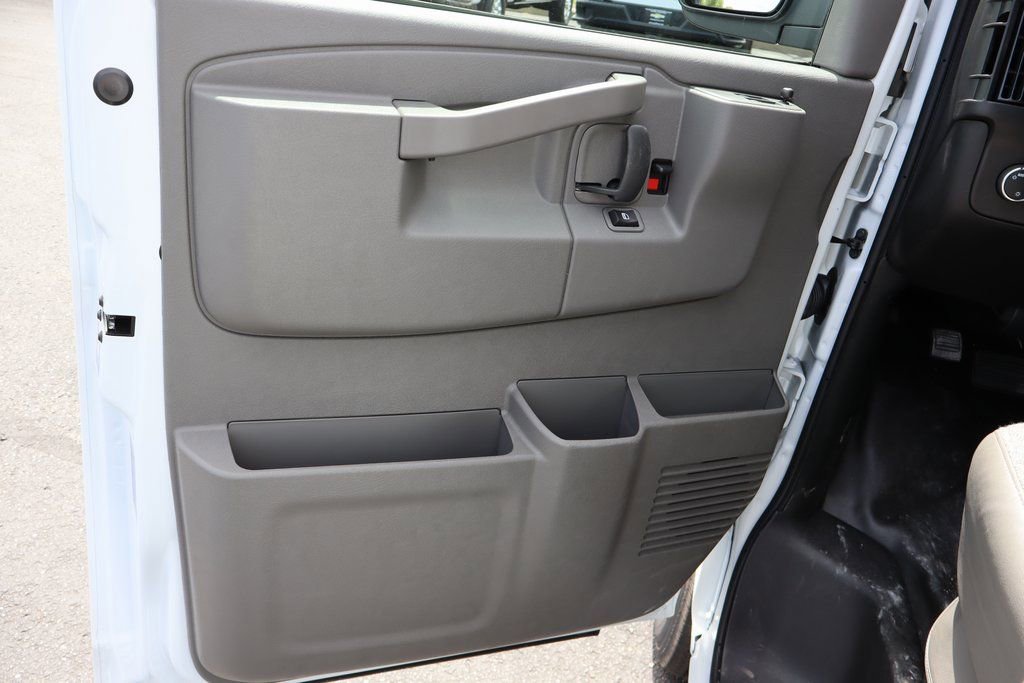 New 2025 Chevrolet Express 2500 w/ Driver Convenience Package image 16