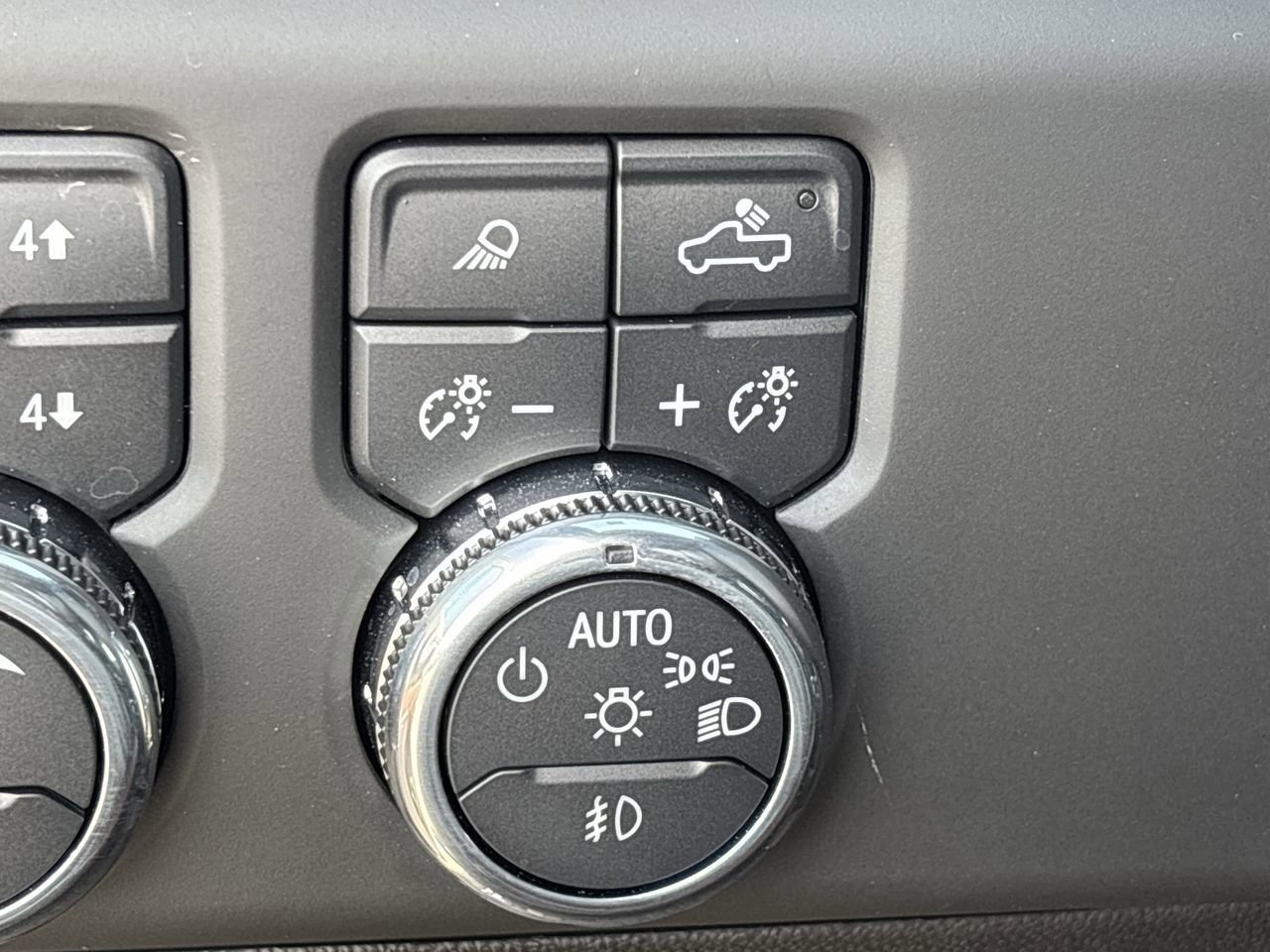 Used 2025 GMC Sierra 2500 Denali Ultimate image 29