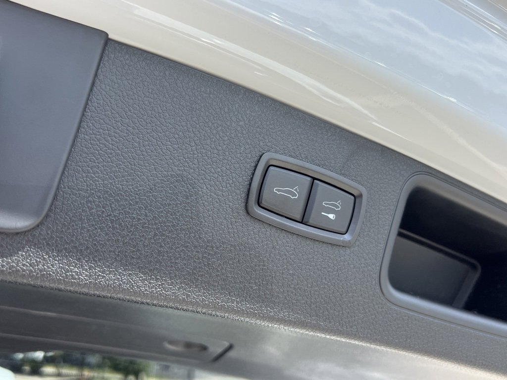 Used 2022 Porsche Macan GTS w/ Premium Package Plus image 19