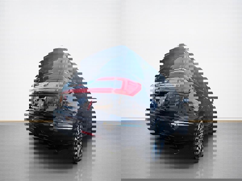 Used 2021 Lincoln Navigator Reserve w/ Luxury Package image 4