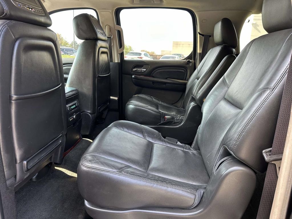 Used 2013 Cadillac Escalade ESV Premium AWD/4WD image 9