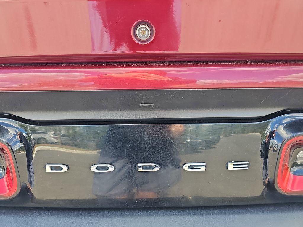 Used 2020 Dodge Challenger SXT image 17