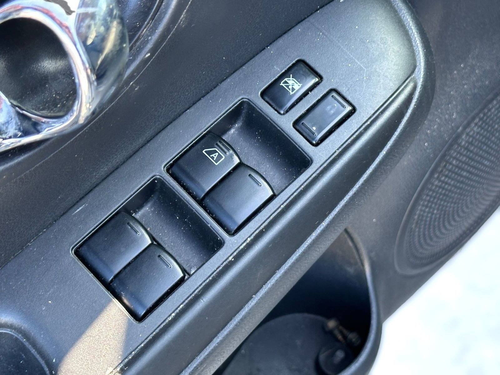 Used 2019 Nissan Versa SV image 21