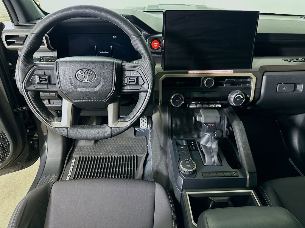Used 2025 Toyota Tacoma TRD Sport image 15