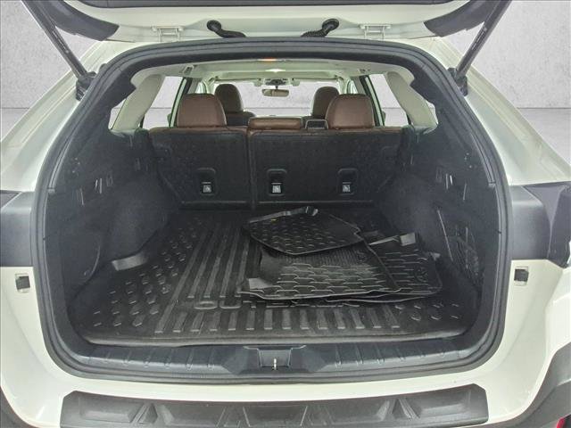 Used 2021 Subaru Outback Touring w/ Popular Package #2 AWD/4WD image 6