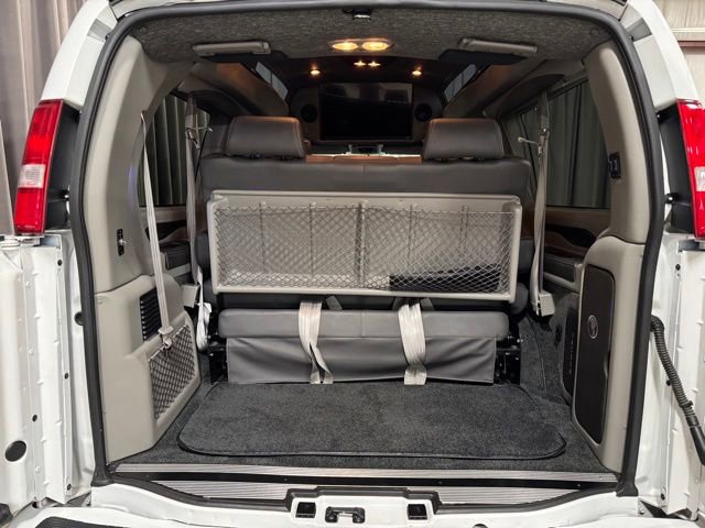 Used 2023 GMC Savana 2500 RWD image 38