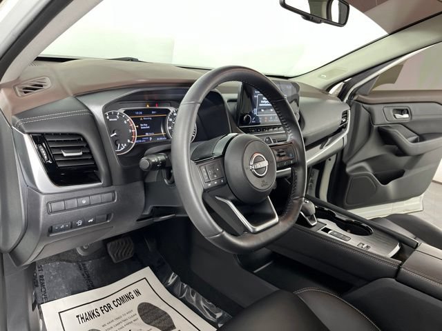 Used 2023 Nissan Rogue SL w/ SL Premium Package FWD image 21