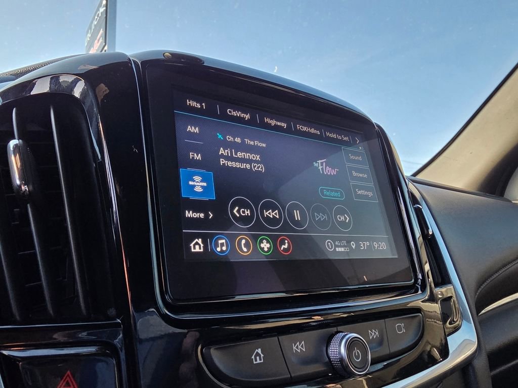 Used 2023 Chevrolet Traverse LT w/ LPO, Floor Liner Package image 16